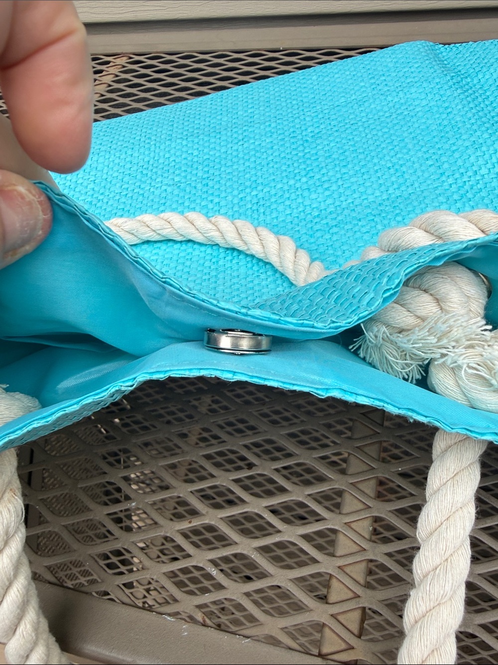 NWT Turquoise Rope-Handle Shell Tote - Picture 7 of 9